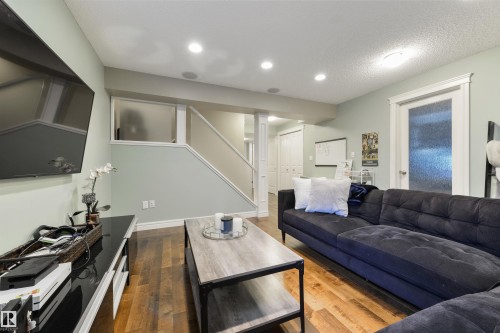 1375 113 Street Sw, Edmonton, AB - Indoor Photo Showing Living Room