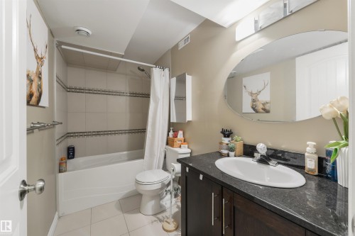 1375 113 Street Sw, Edmonton, AB - Indoor Photo Showing Bathroom