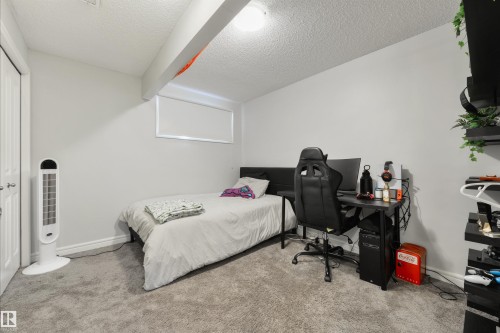1375 113 Street Sw, Edmonton, AB - Indoor Photo Showing Bedroom