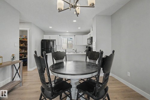 #90 17832 78 St Nw, Edmonton, AB - Indoor Photo Showing Dining Room