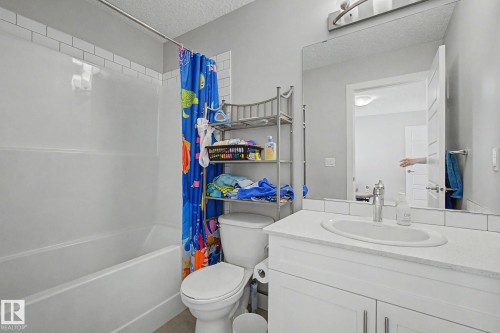 #90 17832 78 St Nw, Edmonton, AB - Indoor Photo Showing Bathroom