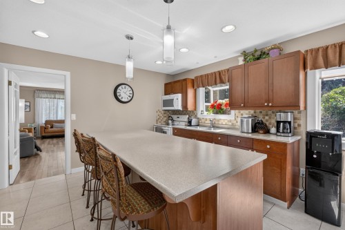 50120 Rge Rd 270, Rural Leduc County, AB - Indoor Photo Showing Kitchen