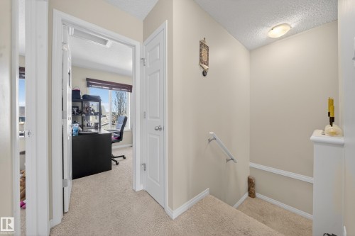 4680 Crabapple Run Run Sw, Edmonton, AB - Indoor Photo Showing Other Room
