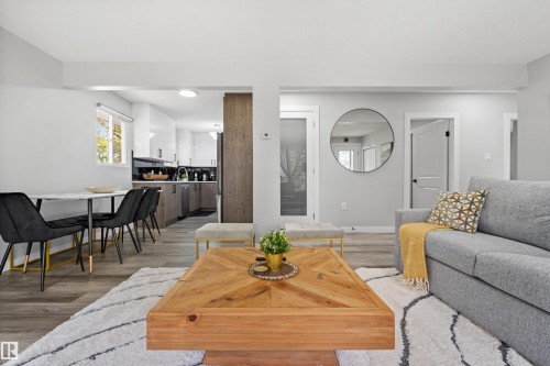 4001 113 Avenue Nw, Edmonton, AB - Indoor