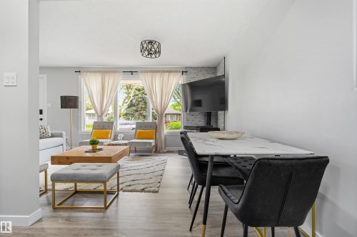 4001 113 Avenue Nw, Edmonton, AB - Indoor