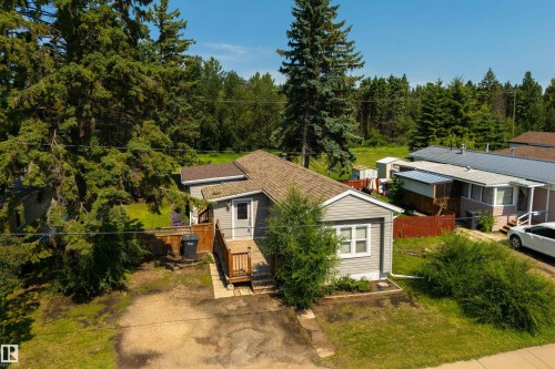 #35 305 Calahoo Rd, Spruce Grove, AB - Outdoor