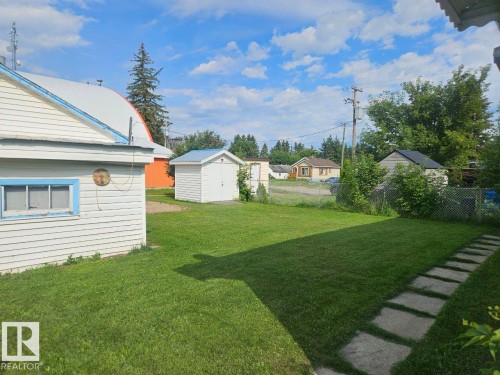 5024 50 Street, Andrew, AB - Outdoor