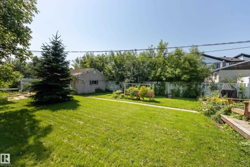 15925 106 Avenue Nw, Edmonton, AB 