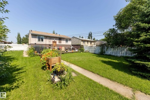 15925 106 Avenue Nw, Edmonton, AB 