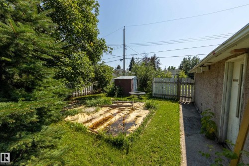 15925 106 Avenue Nw, Edmonton, AB 