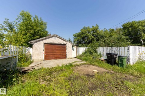 15925 106 Avenue Nw, Edmonton, AB 