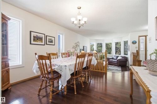207 18 Street, Cold Lake, AB - Indoor Photo Showing Dining Room