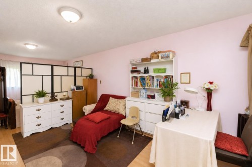 11539 40 Avenue Nw, Edmonton, AB - Indoor