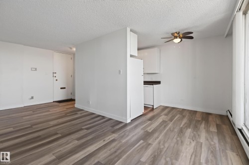 #1507 10883 Saskatchewan Dr Nw, Edmonton, AB - Indoor Photo Showing Other Room