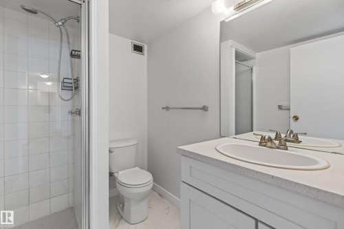 #1507 10883 Saskatchewan Dr Nw, Edmonton, AB - Indoor Photo Showing Bathroom