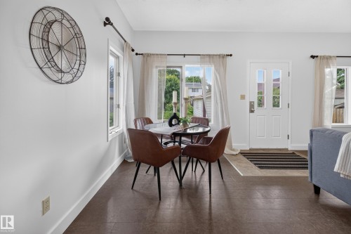10640 79 Street Nw, Edmonton, AB - Indoor Photo Showing Dining Room