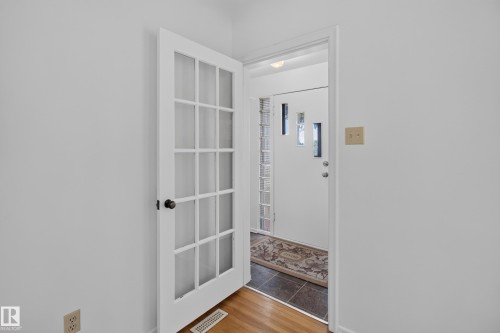 10640 79 Street Nw, Edmonton, AB - Indoor Photo Showing Other Room