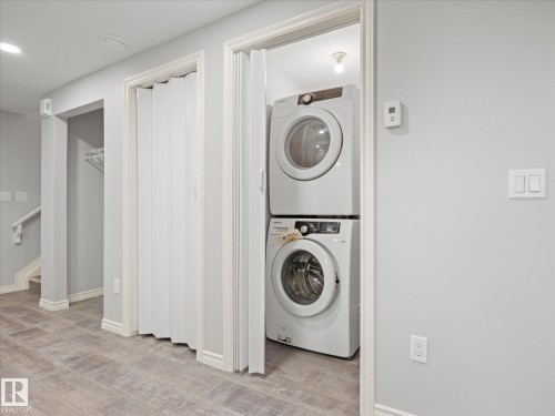103 South Creek Wynd, Stony Plain, AB - Indoor Photo Showing Laundry Room