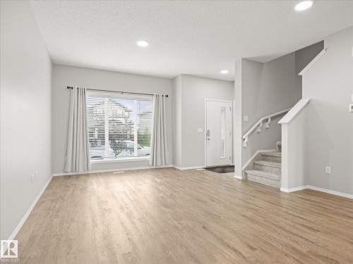 103 South Creek Wynd, Stony Plain, AB - Indoor Photo Showing Other Room