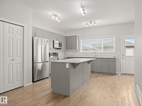 103 South Creek Wynd, Stony Plain, AB - Indoor Photo Showing Kitchen With Upgraded Kitchen