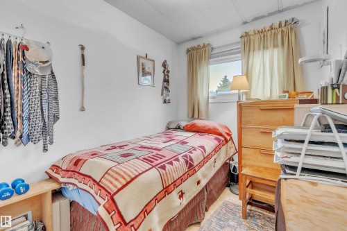 5301 52 Street, Cold Lake, AB - Indoor Photo Showing Bedroom