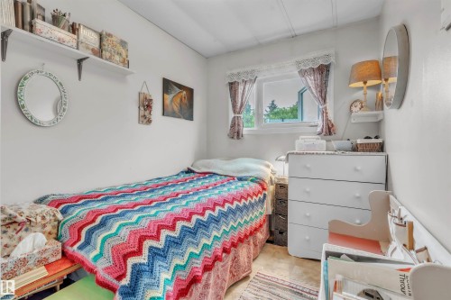 5301 52 Street, Cold Lake, AB - Indoor Photo Showing Bedroom