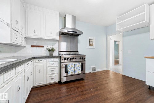 11903 125 Street Nw, Edmonton, AB - Indoor Photo Showing Kitchen