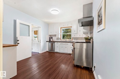 11903 125 Street Nw, Edmonton, AB - Indoor Photo Showing Kitchen