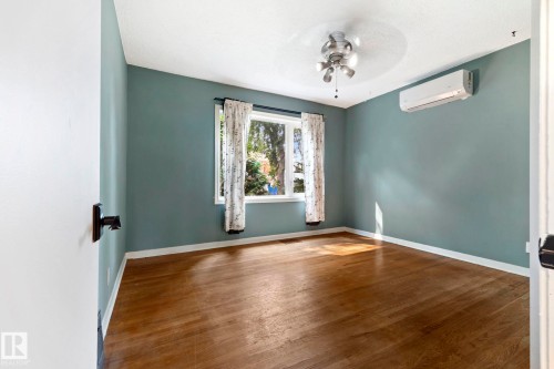 11903 125 Street Nw, Edmonton, AB - Indoor Photo Showing Other Room