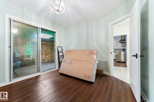 11903 125 Street Nw, Edmonton, AB - Indoor