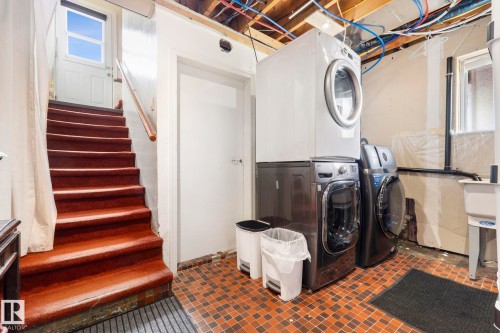 11903 125 Street Nw, Edmonton, AB - Indoor Photo Showing Laundry Room
