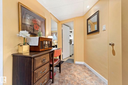 11903 125 Street Nw, Edmonton, AB - Indoor Photo Showing Other Room