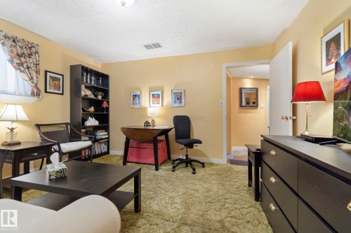 11903 125 Street Nw, Edmonton, AB - Indoor