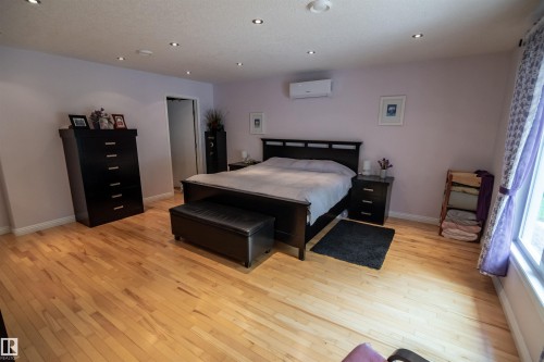 5631 49 Street, Rural Lac Ste. Anne County, AB - Indoor Photo Showing Bedroom