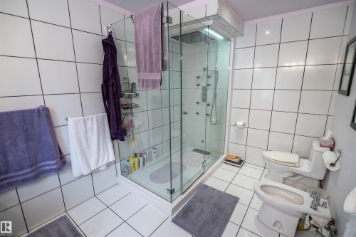 5631 49 Street, Rural Lac Ste. Anne County, AB - Indoor Photo Showing Bathroom
