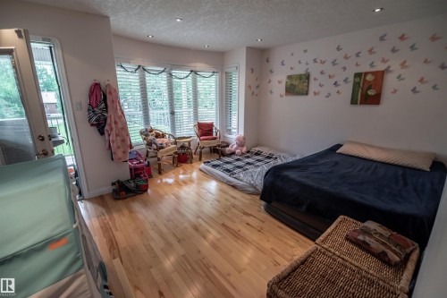 5631 49 Street, Rural Lac Ste. Anne County, AB - Indoor Photo Showing Bedroom