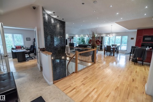 5631 49 Street, Rural Lac Ste. Anne County, AB - Indoor