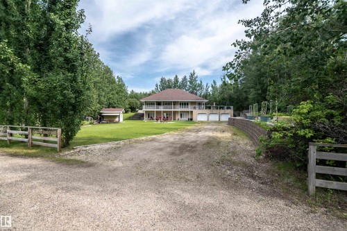 5631 49 Street, Rural Lac Ste. Anne County, AB - Outdoor