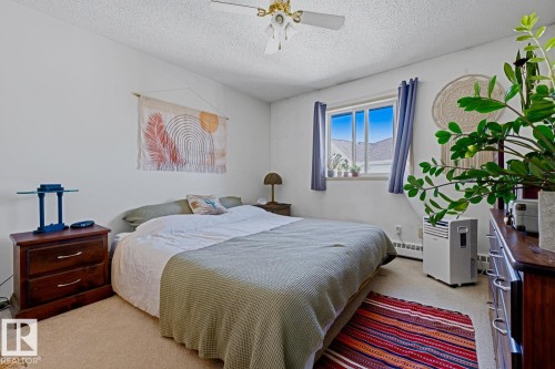 #428 2520 50 St Nw, Edmonton, AB - Indoor Photo Showing Bedroom