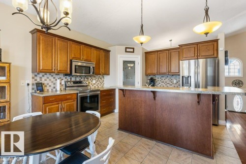 10107 97 Street, Morinville, AB - Indoor Photo Showing Kitchen