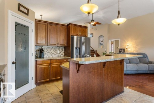 10107 97 Street, Morinville, AB - Indoor Photo Showing Kitchen