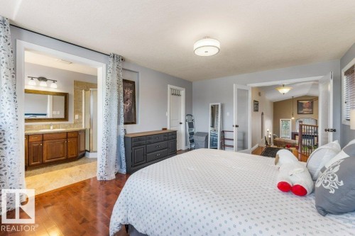 10107 97 Street, Morinville, AB - Indoor Photo Showing Bedroom