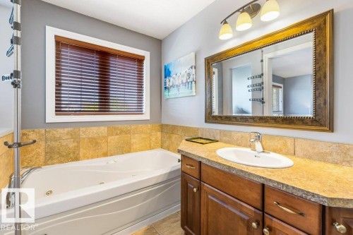 10107 97 Street, Morinville, AB - Indoor Photo Showing Bathroom