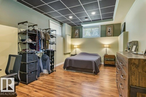 10107 97 Street, Morinville, AB - Indoor Photo Showing Bedroom