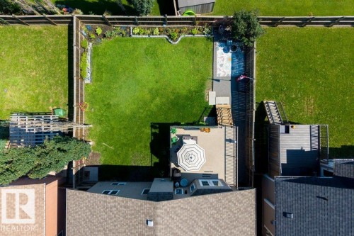 10107 97 Street, Morinville, AB - Outdoor