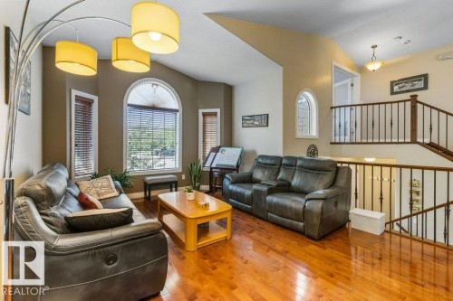 10107 97 Street, Morinville, AB - Indoor Photo Showing Other Room
