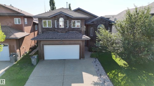 10107 97 Street, Morinville, AB - Outdoor