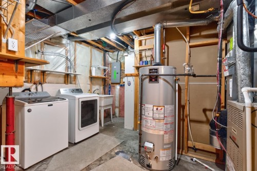 387 Foxboro Way, Sherwood Park, AB - Indoor Photo Showing Laundry Room
