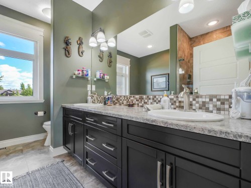 1A 53521 Rge Rd 272, Rural Parkland County, AB - Indoor Photo Showing Bathroom