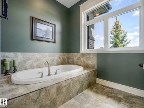 1A 53521 Rge Rd 272, Rural Parkland County, AB - Indoor Photo Showing Bathroom